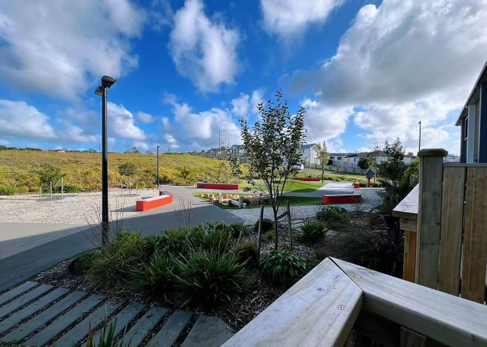  at 9 Heketara Way, Massey, Waitakere City, Auckland