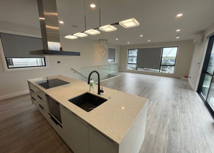  at 8 Cavalli Road, Long Bay, North Shore City, Auckland