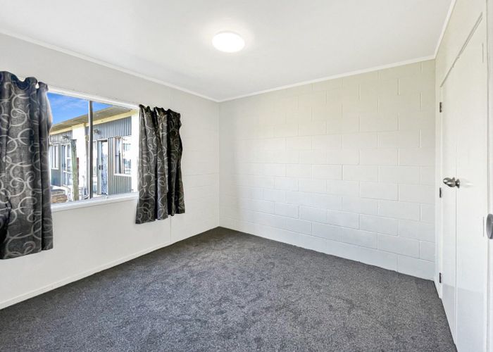  at 2/83 Favona Road, Favona, Manukau City, Auckland