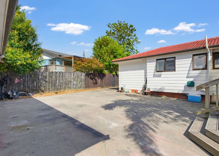  at 9 Panzic place, Glen Eden, Waitakere City, Auckland