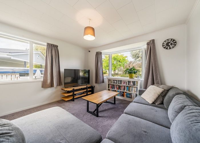  at 37 California Drive, Totara Park, Upper Hutt