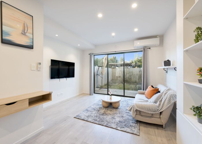  at 2/46 Te Kanawa Crescent, Henderson, Waitakere City, Auckland