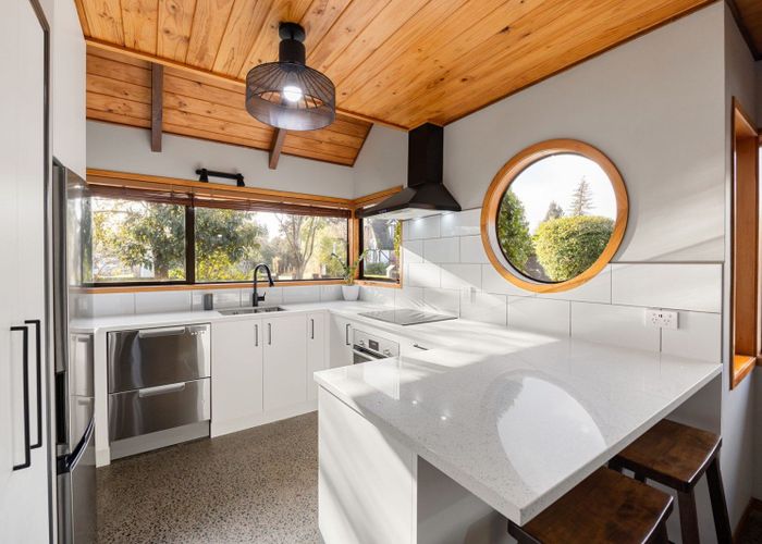  at 6 Sandford Place, Chartwell, Hamilton, Waikato