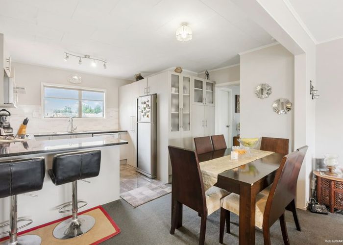  at 1/6 Woodside Road, Manurewa, Auckland