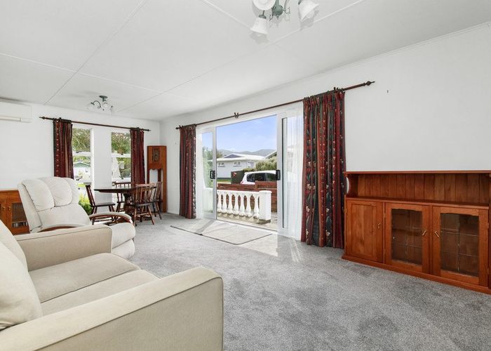  at 1/8 Kew Grove, Wainuiomata, Lower Hutt, Wellington