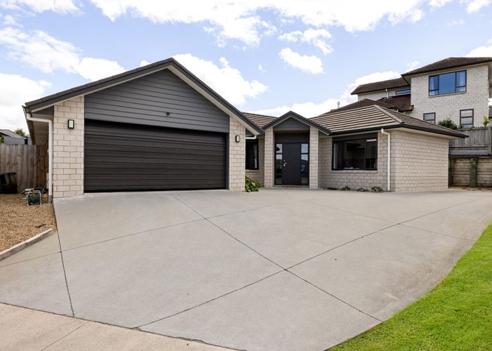  at 7 Northbrook Glen, Flagstaff, Hamilton