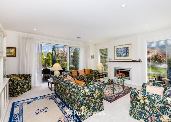  at 5 Bateson Way, Heretaunga, Upper Hutt