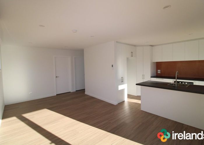  at 2/76 Wyon Street, Linwood, Christchurch City, Canterbury