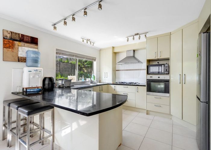  at 10 Baverton Drive, Flat Bush, Manukau City, Auckland