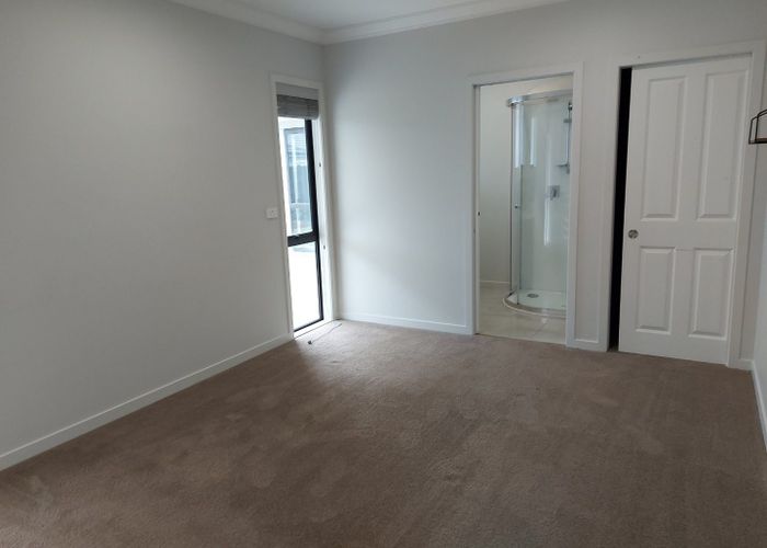  at 10 Don Griffin Grove, Trentham, Upper Hutt, Wellington