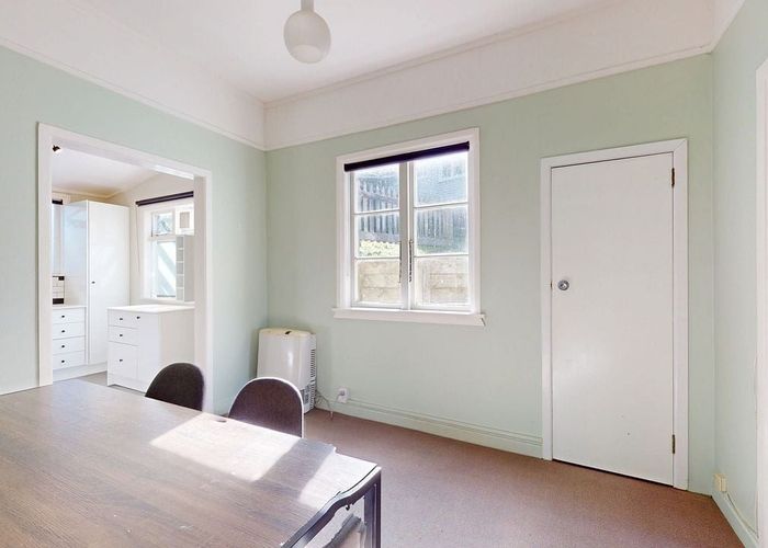  at 5 Knoll Street, Island Bay, Wellington, Wellington