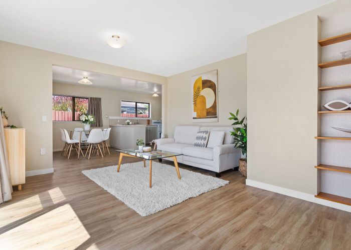  at 2/30 Celia Street, Redcliffs, Christchurch City, Canterbury