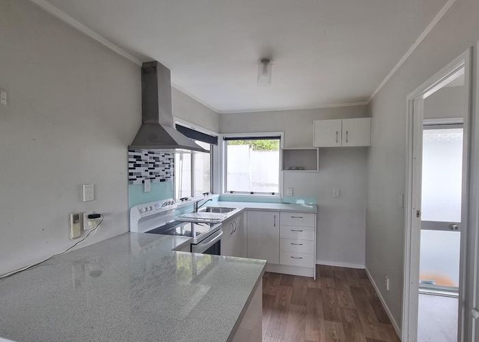  at 2-24  Cedar Heights Avenue, Royal Heights, Waitakere City, Auckland