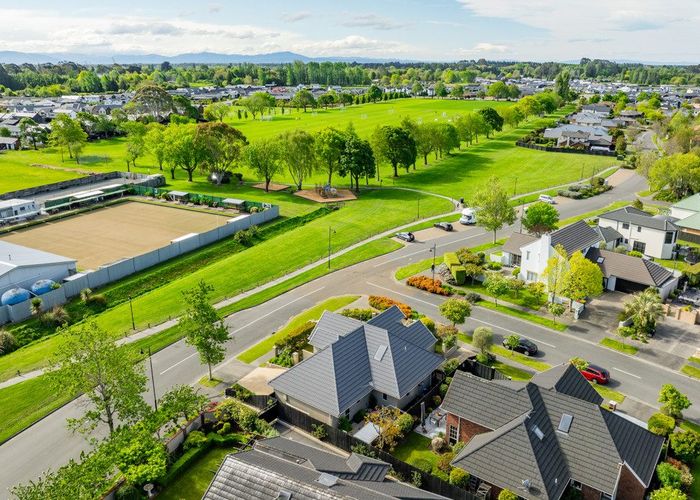  at 30 Glasnevin Drive, Casebrook, Christchurch City, Canterbury