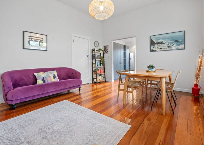  at 4 Halesowen Avenue, Sandringham, Auckland City, Auckland
