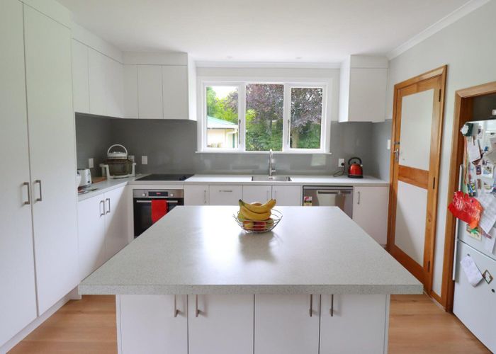  at 12 Epsom Road, Hokowhitu, Palmerston North, Manawatu / Whanganui