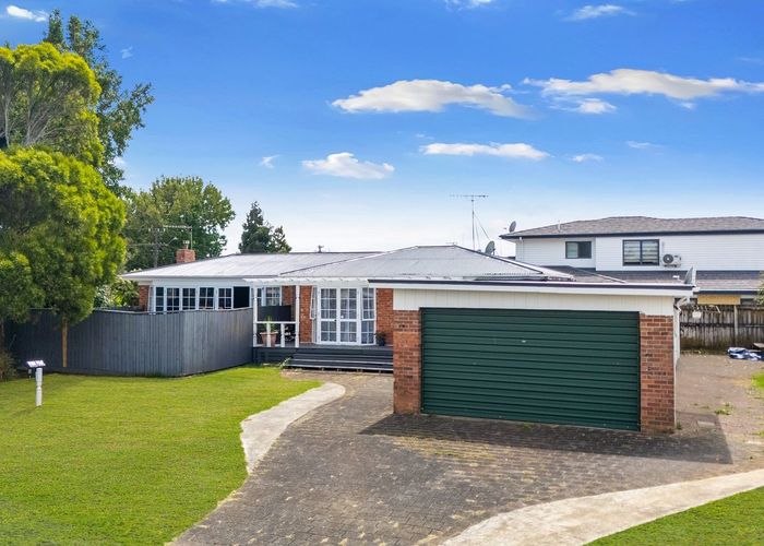  at 43 Hallberry Road, Mangere East, Auckland