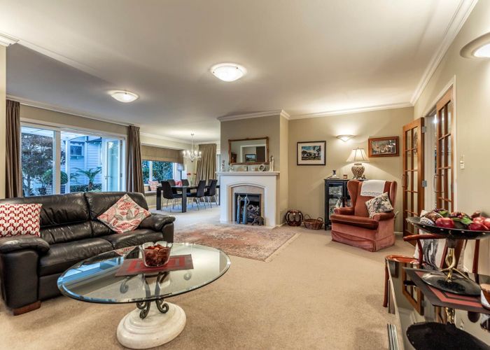  at 8 Fern Avenue, Epsom, Auckland