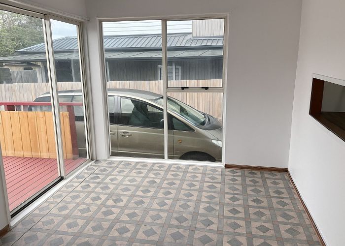  at 28 Ferndown Avenue, Papatoetoe, Manukau City, Auckland