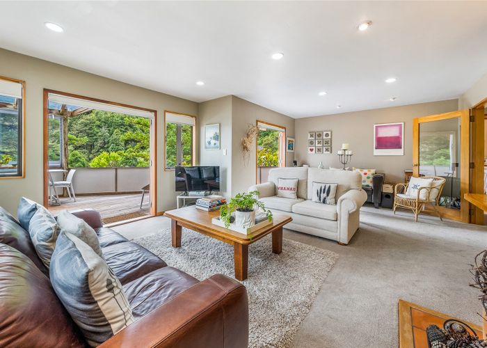  at 8 Francis Bell Grove, Lowry Bay, Lower Hutt