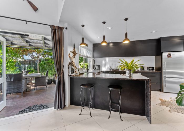  at 1/19 Heathcote Road, Castor Bay, Auckland