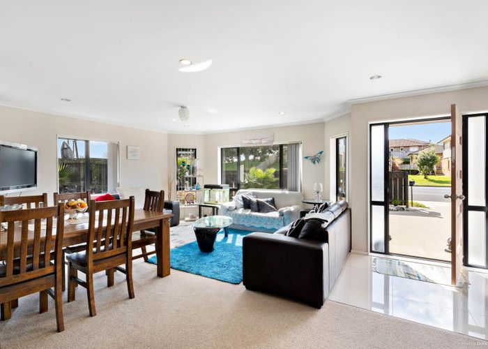  at 280 Mahia Road, Weymouth, Auckland