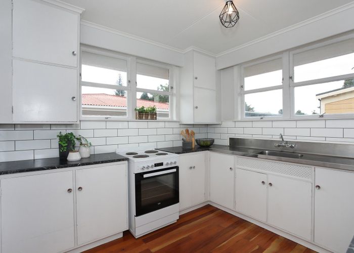  at 4 Queen Street, Feilding, Feilding