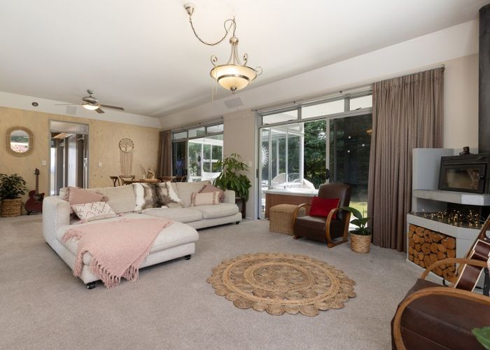  at 21 Asher Road, Welcome Bay, Tauranga