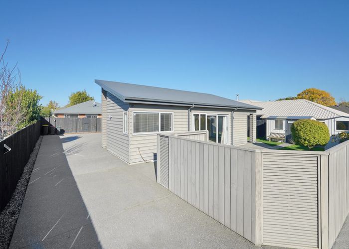  at 14 Richill Street, Belfast, Christchurch