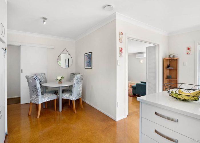  at 1/27 Challinor Street, Pakuranga, Auckland