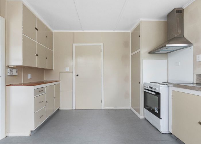  at 20 Stamford Place, Lansdowne, Masterton
