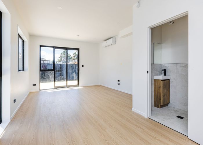  at 4/19 Drake Street, Howick, Manukau City, Auckland