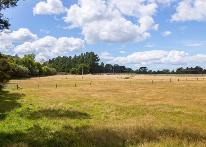  at 82 Western Lake Road, Western Lake, Featherston