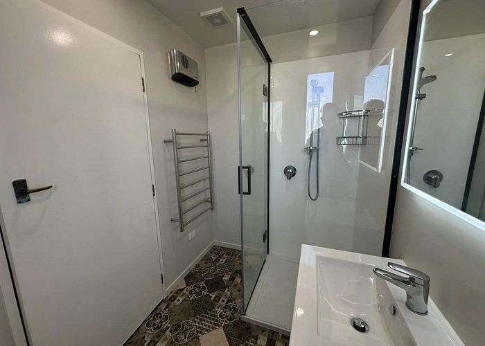  at 10D Kirkcaldy Street, South Dunedin, Dunedin, Otago