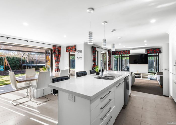  at 14 Searle Drive, Patumahoe, Pukekohe