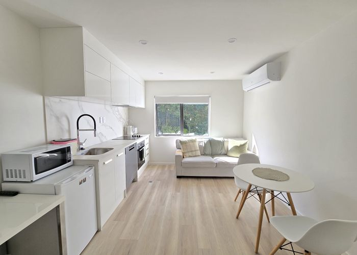  at 8/3 Ferndale Road, Mount Wellington, Auckland City, Auckland