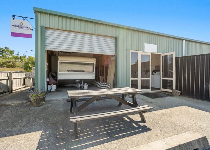 at 11 Warren Place, Frankleigh Park, New Plymouth