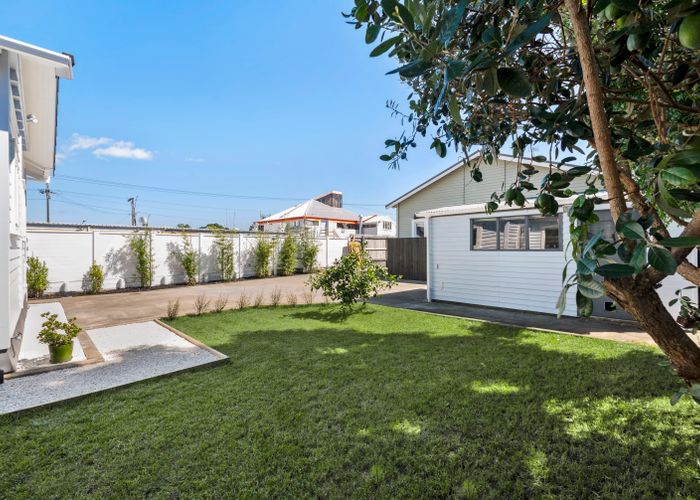  at 3 Waitangi Road, Onehunga, Auckland