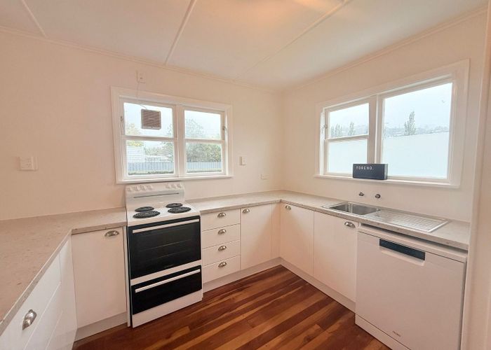  at 6 Golf Road, Manor Park, Lower Hutt, Wellington