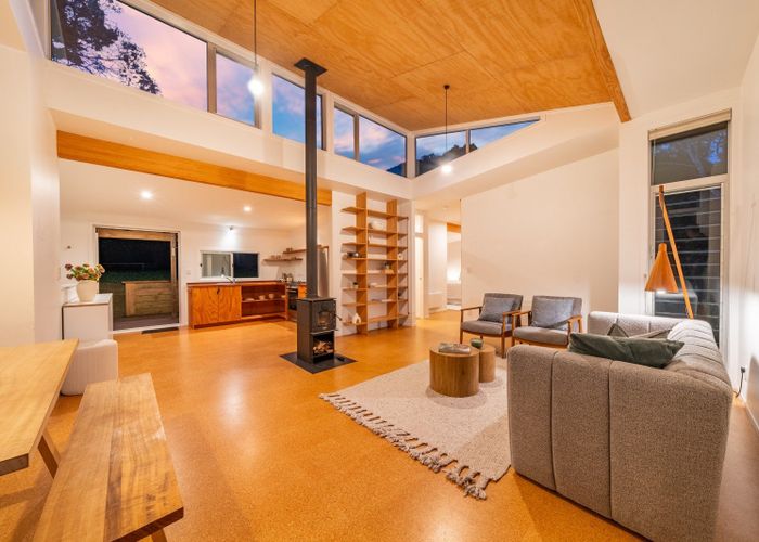  at 100 Motuhara Road, Plimmerton, Porirua, Wellington