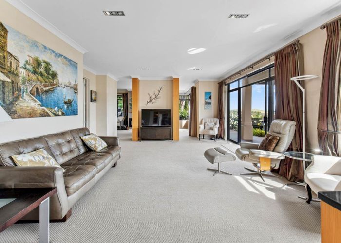  at 4 Armstrong Farm Drive, East Tamaki Heights, Auckland