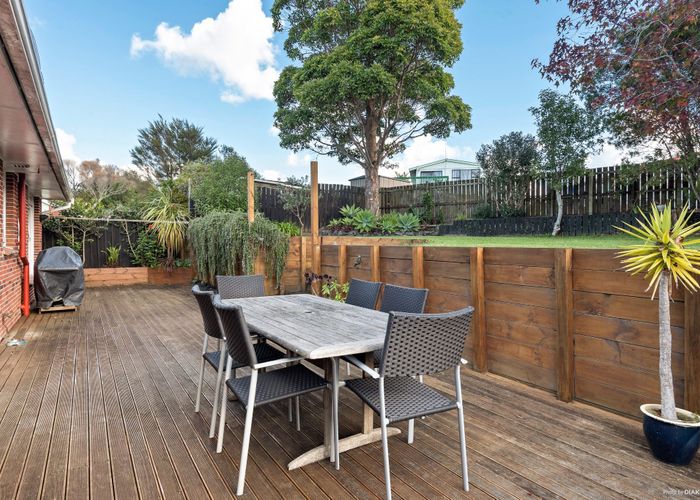  at 19 Hartley Terrace, Massey, Auckland