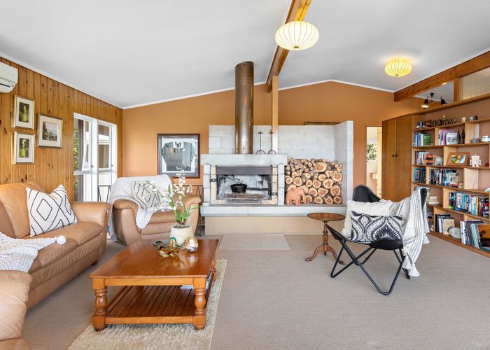  at 1/15 Castaing Crescent, Te Atatu South, Auckland