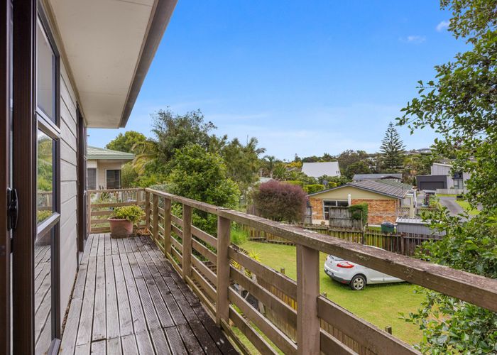  at 2/35 Bay Street, Red Beach, Rodney, Auckland