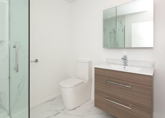  at 2/119  Chester Street East, City Centre, Christchurch City, Canterbury