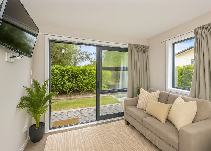  at 1/69 McKenzie Road , Mangere Bridge, Manukau City, Auckland