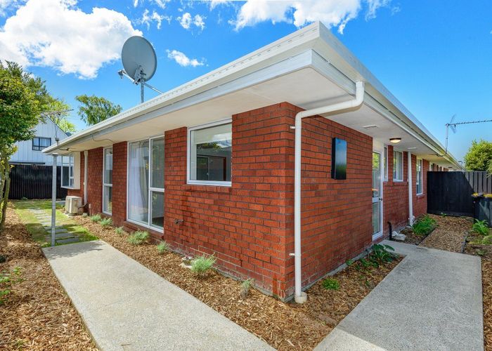  at 4/97 Mandeville Street, Riccarton, Christchurch