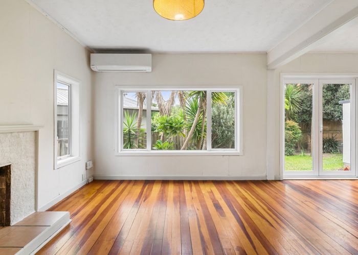 at 1/137A View Road, Sunnyvale, Waitakere City, Auckland