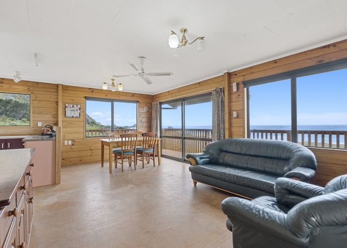  at 10 Ben Avon Grove, Cape Palliser