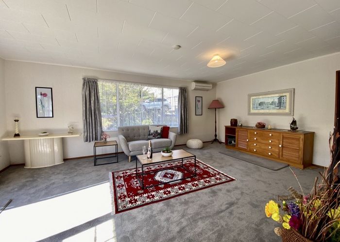  at 12A Bell Street, Tawa, Wellington